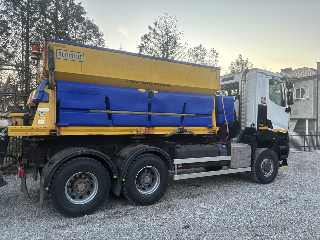 RENAULT K380 6x6 K380 6x6 SCHMIDT STRATOS III GRITTER/SPREADER PLOUGH - Vozidlo pro zimní údržbu: obrázek 3 RENAULT K380 6x6 K380 6x6 SCHMIDT STRATOS III GRITTER/SPREADER PLOUGH - Vozidlo pro zimní údržbu: obrázek 3
