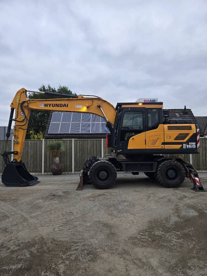 Hyundai HW 160 - Kolesové rýpadlo: obrázek 1 Hyundai HW 160 - Kolesové rýpadlo: obrázek 1