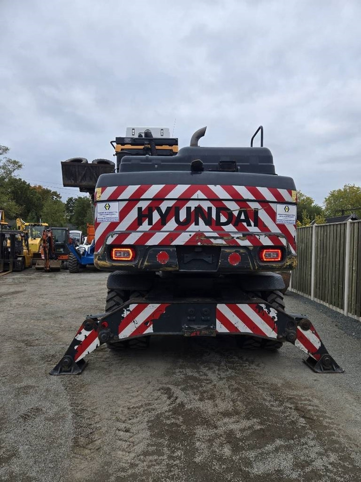 Hyundai HW 160 - Kolesové rýpadlo: obrázek 3 Hyundai HW 160 - Kolesové rýpadlo: obrázek 3