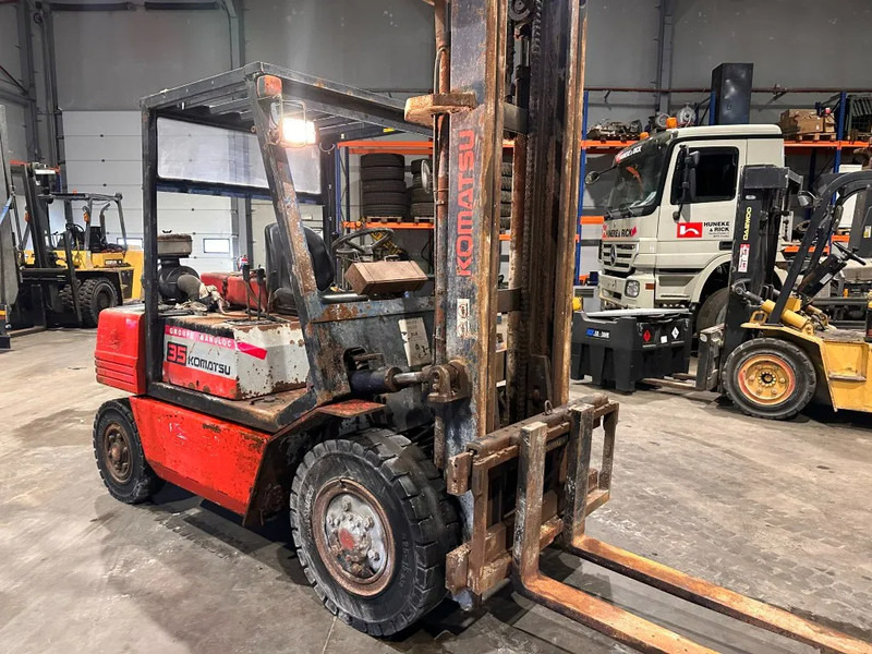 Komatsu FD 35 - Dieselový vysokozdvižný vozík: obrázek 3 Komatsu FD 35 - Dieselový vysokozdvižný vozík: obrázek 3
