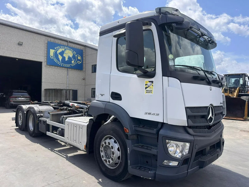Mercedes-Benz Antos 2543 Hyva - Hákový nosič kontejnerů: obrázek 2 Mercedes-Benz Antos 2543 Hyva - Hákový nosič kontejnerů: obrázek 2