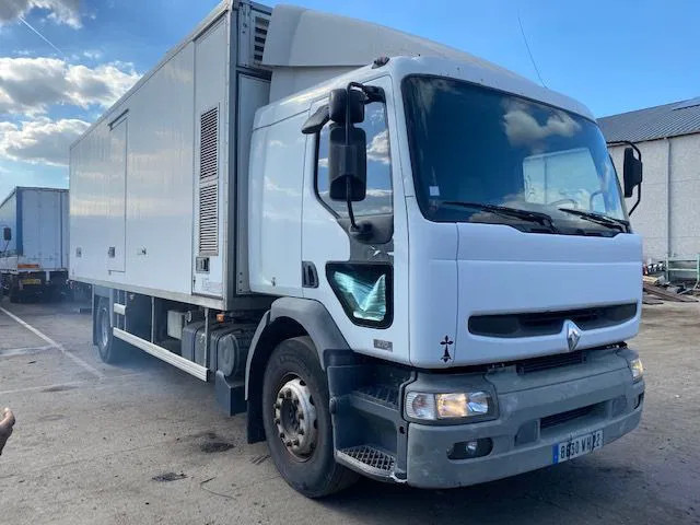 Renault 270 DCI - Chladírenský nákladní automobil: obrázek 2 Renault 270 DCI - Chladírenský nákladní automobil: obrázek 2