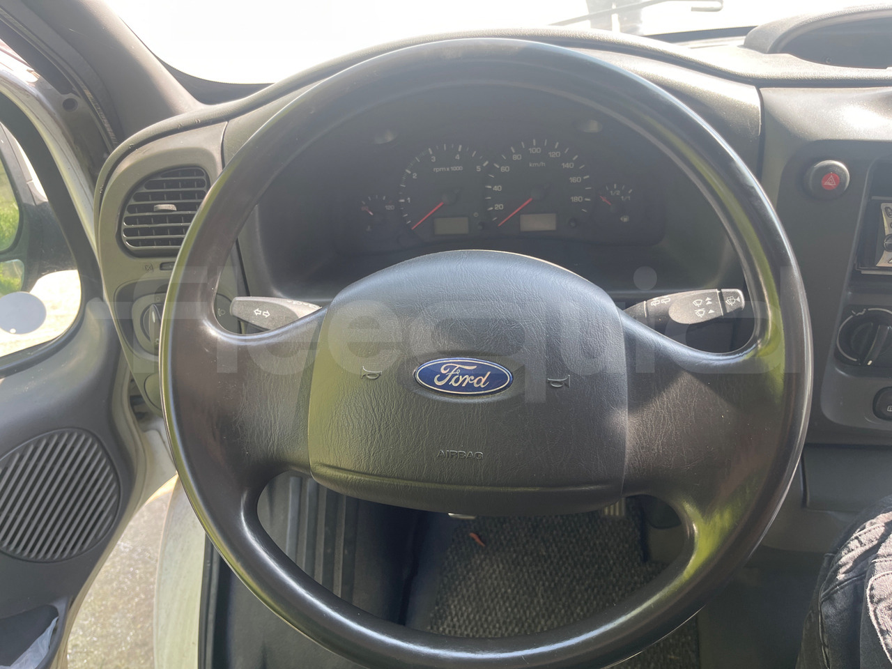 Bundle di 4 mezzi Ford - Transit Tourneo Ford - Transit Tourneo Ford - Transit Ford - Transit Tourneo - Mikrobus: obrázek 3 Bundle di 4 mezzi Ford - Transit Tourneo Ford - Transit Tourneo Ford - Transit Ford - Transit Tourneo - Mikrobus: obrázek 3