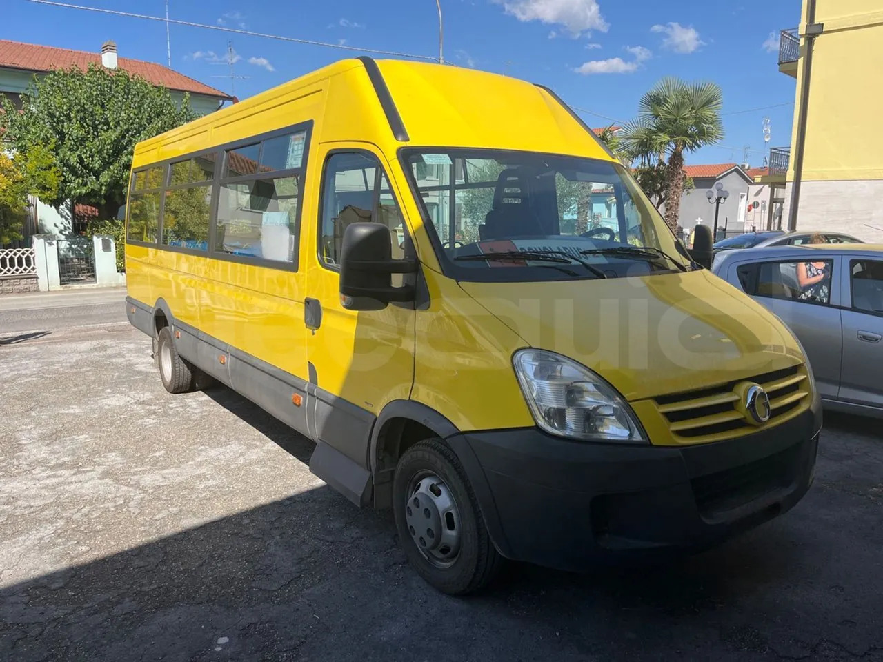 Iveco Daily - Školní autobus: obrázek 1 Iveco Daily - Školní autobus: obrázek 1