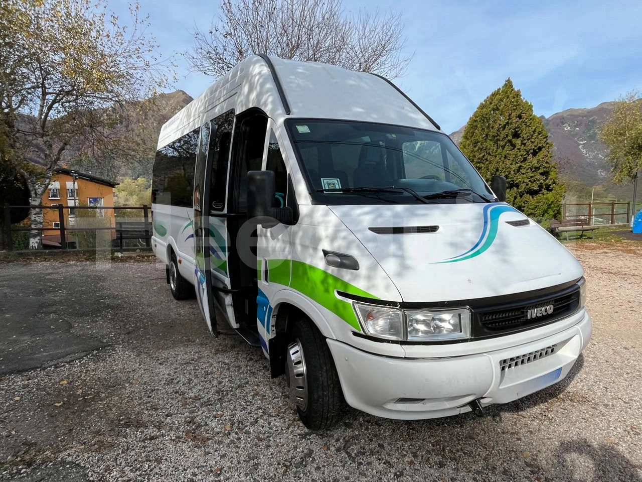 Iveco Daily - Minibus, Mikrobus: obrázek 1 Iveco Daily - Minibus, Mikrobus: obrázek 1