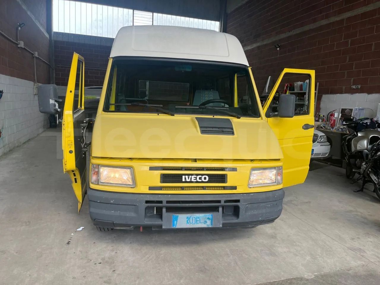 Iveco Daily - Školní autobus: obrázek 2 Iveco Daily - Školní autobus: obrázek 2