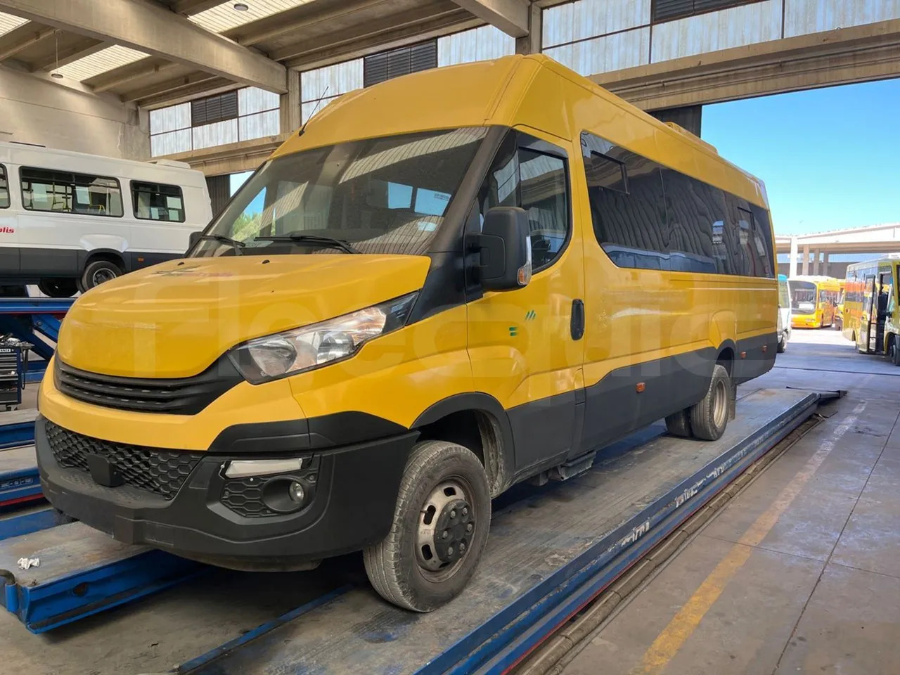 Iveco Daily - Školní autobus: obrázek 4 Iveco Daily - Školní autobus: obrázek 4