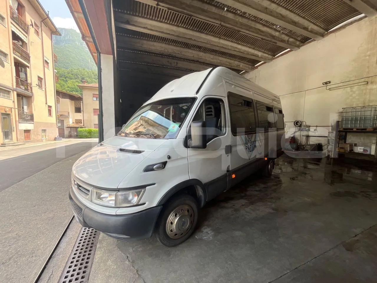 Iveco Daily - Minibus, Mikrobus: obrázek 1 Iveco Daily - Minibus, Mikrobus: obrázek 1