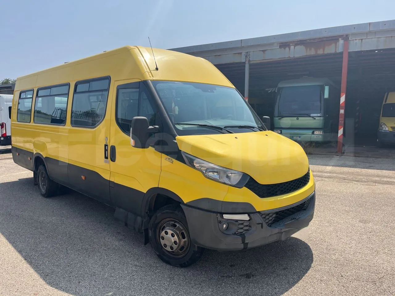 Iveco Daily - Školní autobus: obrázek 1 Iveco Daily - Školní autobus: obrázek 1