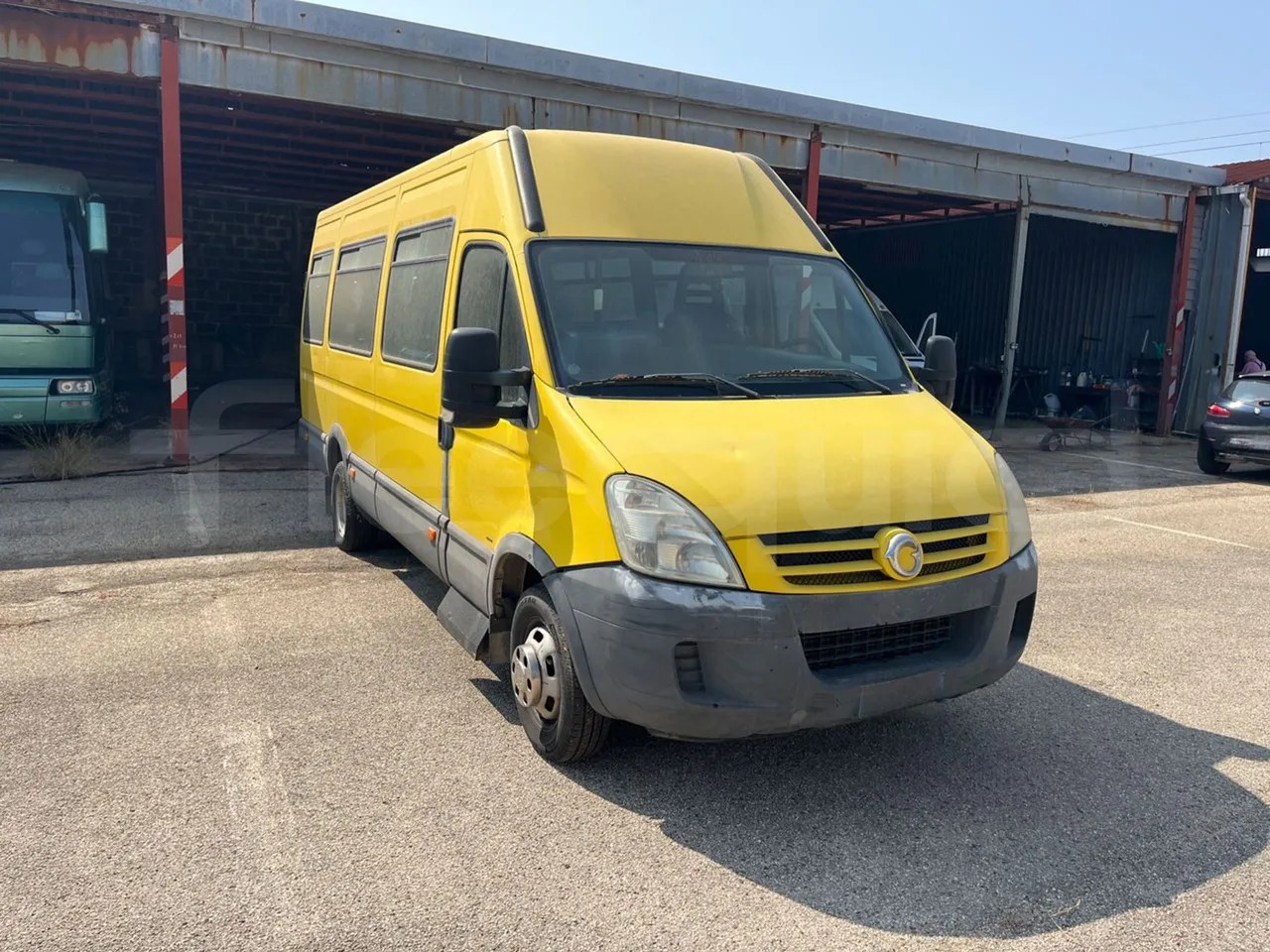 Iveco Daily - Školní autobus: obrázek 1 Iveco Daily - Školní autobus: obrázek 1