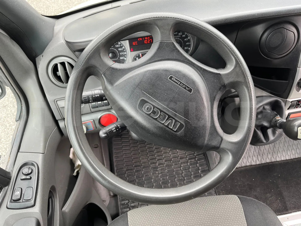 Minibus, Mikrobus Iveco Daily: obrázek 19