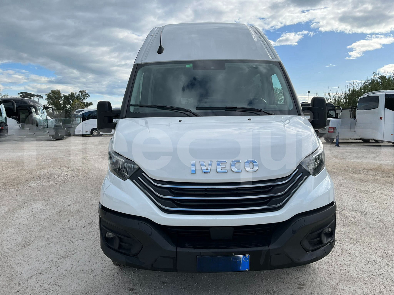 Iveco Daily - Minibus, Mikrobus: obrázek 1 Iveco Daily - Minibus, Mikrobus: obrázek 1