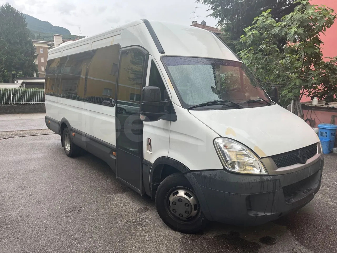 Iveco Daily - Minibus, Mikrobus: obrázek 1 Iveco Daily - Minibus, Mikrobus: obrázek 1