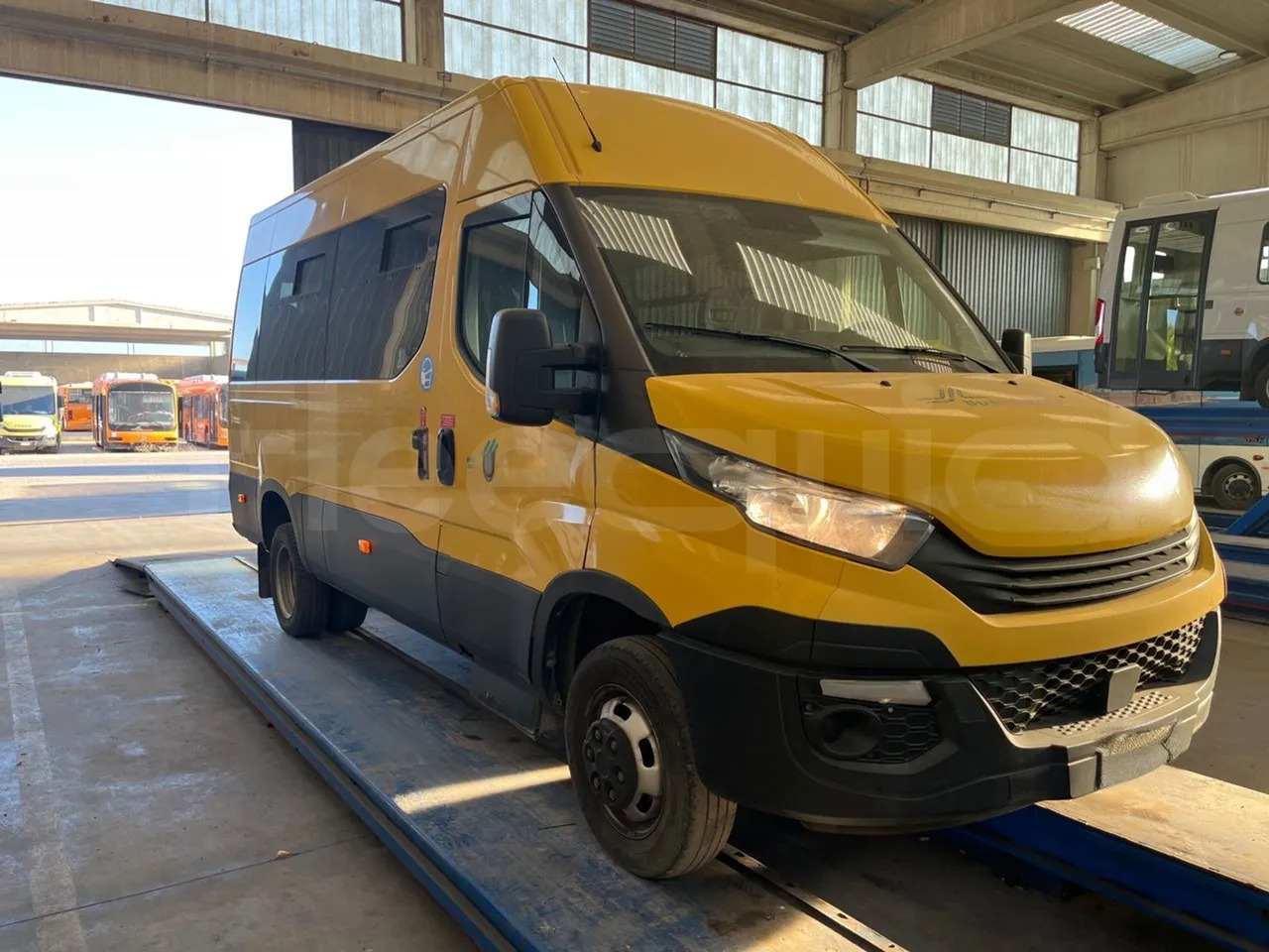 Iveco Daily - Školní autobus: obrázek 1 Iveco Daily - Školní autobus: obrázek 1