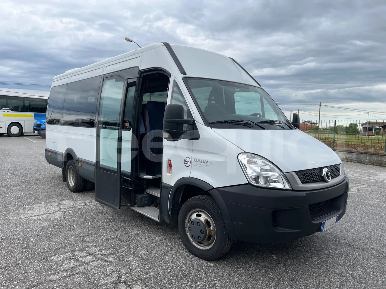 Minibus, Mikrobus Iveco Daily: obrázek 10