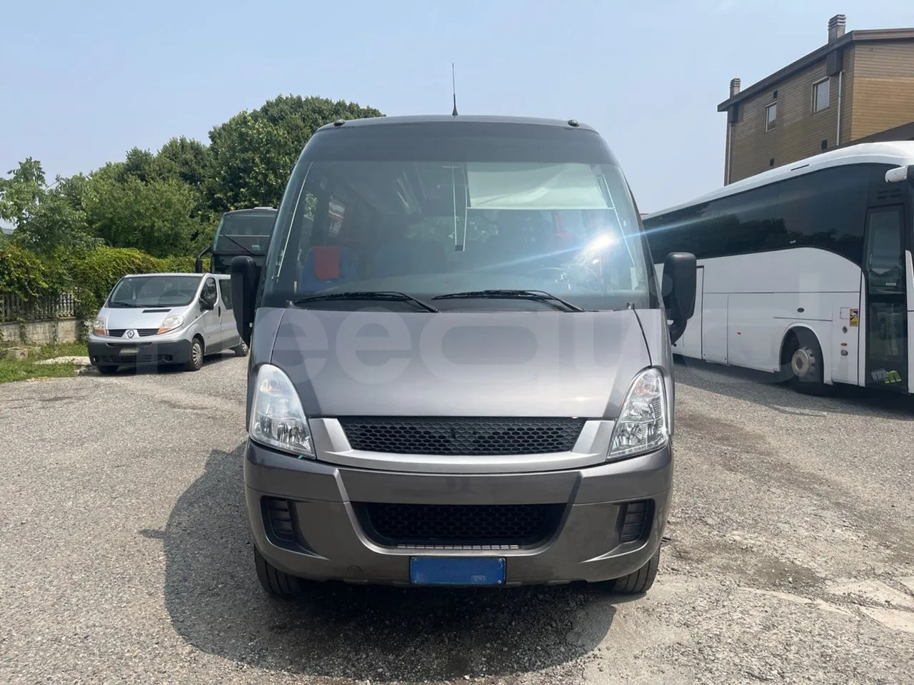 Iveco Daily - Turistický autobus: obrázek 1 Iveco Daily - Turistický autobus: obrázek 1
