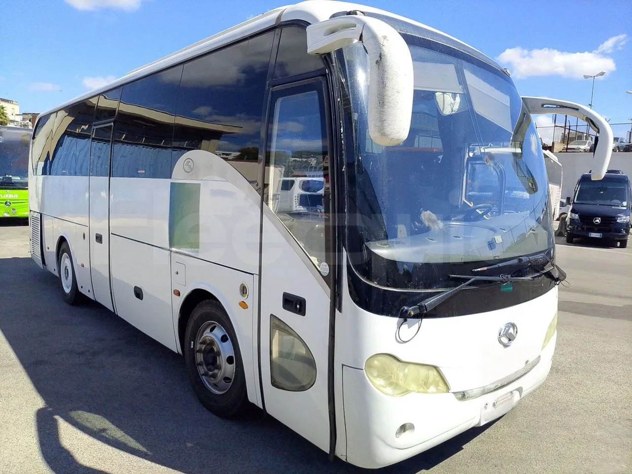 King Long XMQ6900 - Turistický autobus: obrázek 1 King Long XMQ6900 - Turistický autobus: obrázek 1