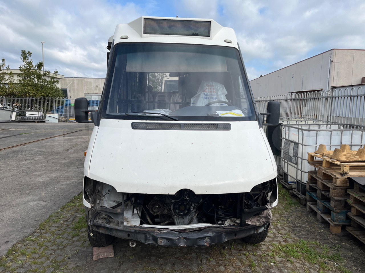 Mercedes-Benz 414T - Minibus, Mikrobus: obrázek 2 Mercedes-Benz 414T - Minibus, Mikrobus: obrázek 2