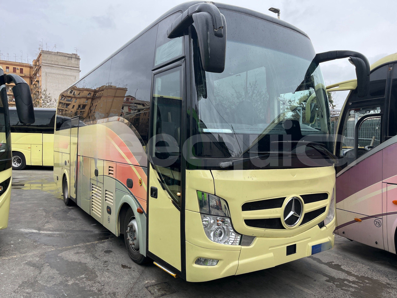 Mercedes-Benz Atego - Turistický autobus: obrázek 1 Mercedes-Benz Atego - Turistický autobus: obrázek 1