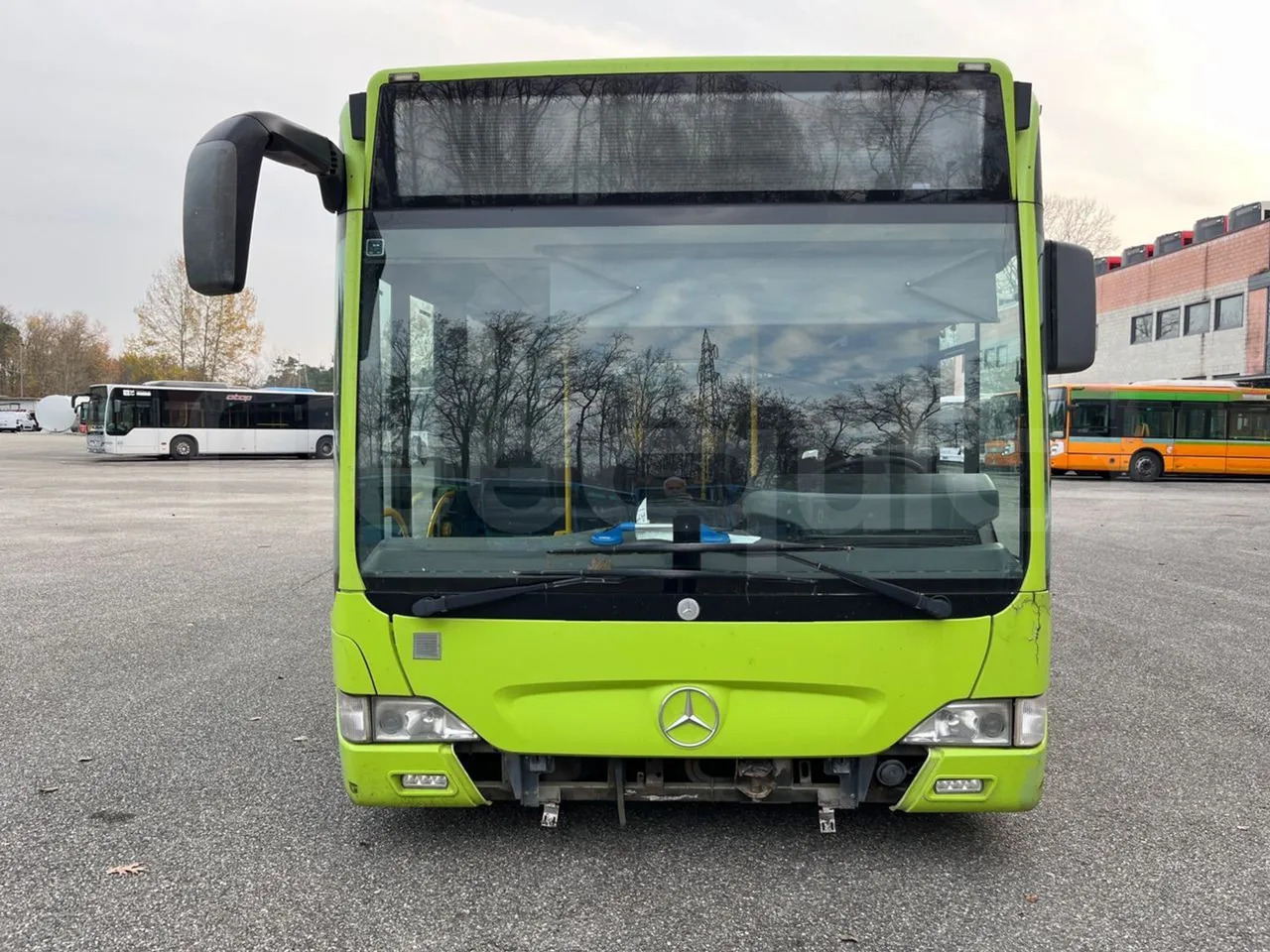 Mercedes-Benz Citaro - Autobus příměstský: obrázek 2 Mercedes-Benz Citaro - Autobus příměstský: obrázek 2