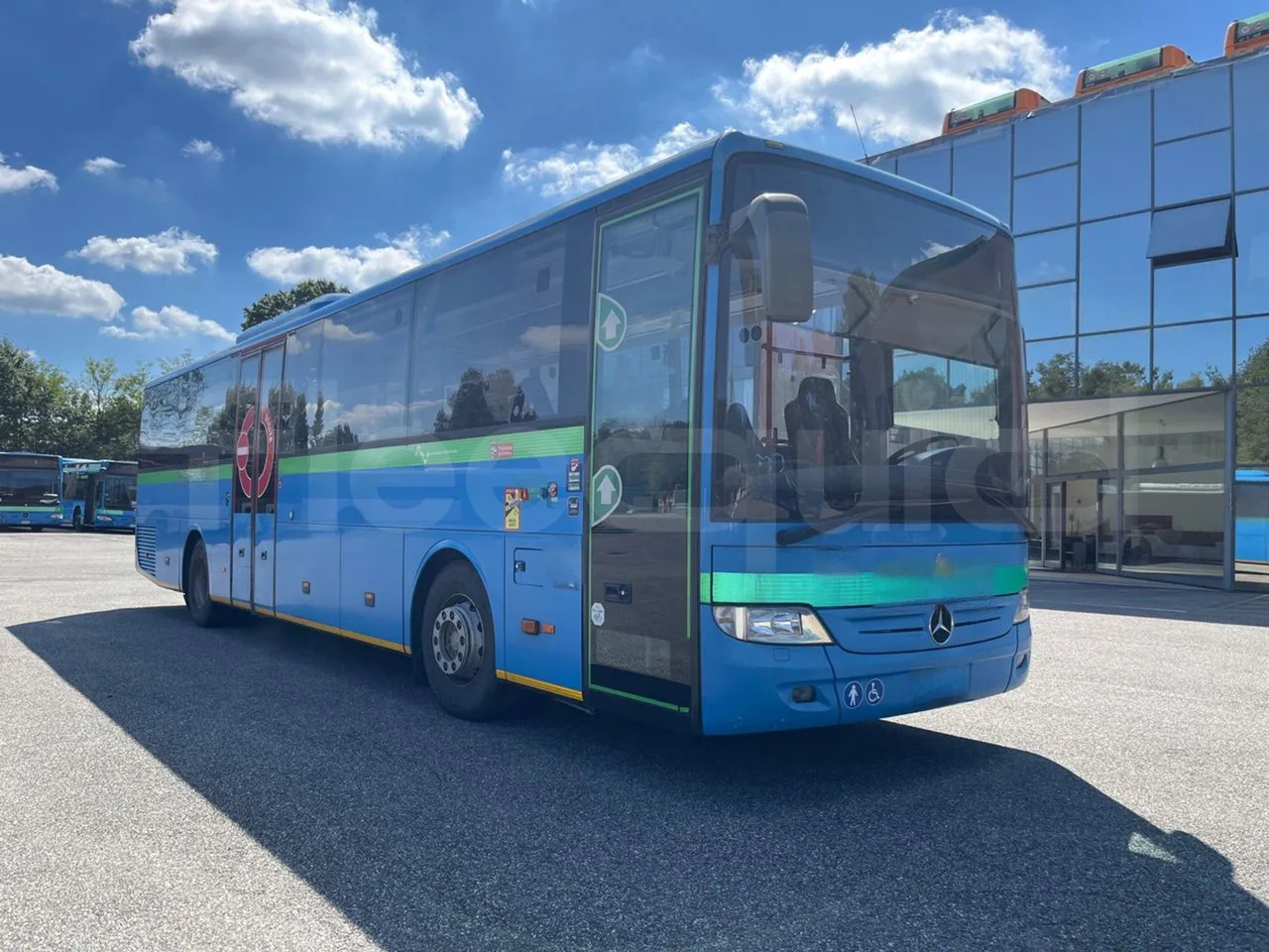 Mercedes-Benz Integro - Autobus příměstský: obrázek 1 Mercedes-Benz Integro - Autobus příměstský: obrázek 1