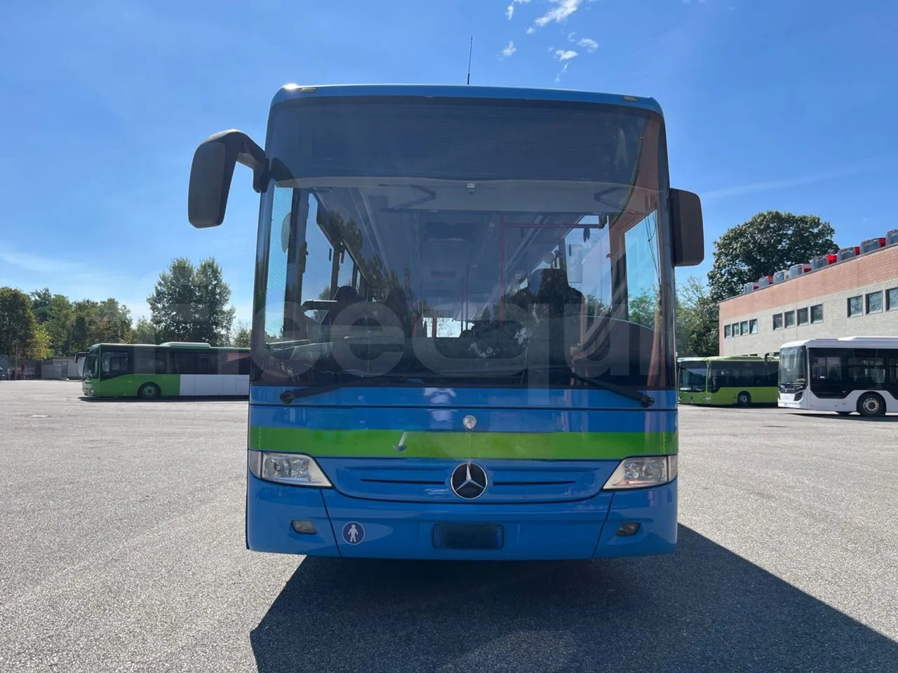 Mercedes-Benz Integro - Autobus příměstský: obrázek 2 Mercedes-Benz Integro - Autobus příměstský: obrázek 2