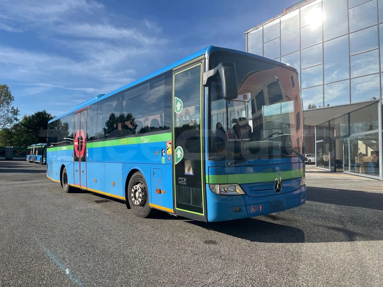 Mercedes-Benz Integro - Autobus příměstský: obrázek 1 Mercedes-Benz Integro - Autobus příměstský: obrázek 1