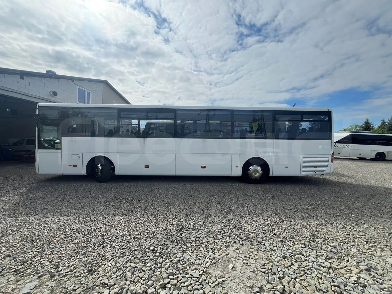Mercedes-Benz Intouro - Autobus příměstský: obrázek 4 Mercedes-Benz Intouro - Autobus příměstský: obrázek 4