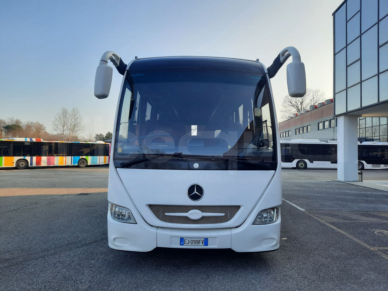 Mercedes-Benz MB1022 - Turistický autobus: obrázek 2 Mercedes-Benz MB1022 - Turistický autobus: obrázek 2
