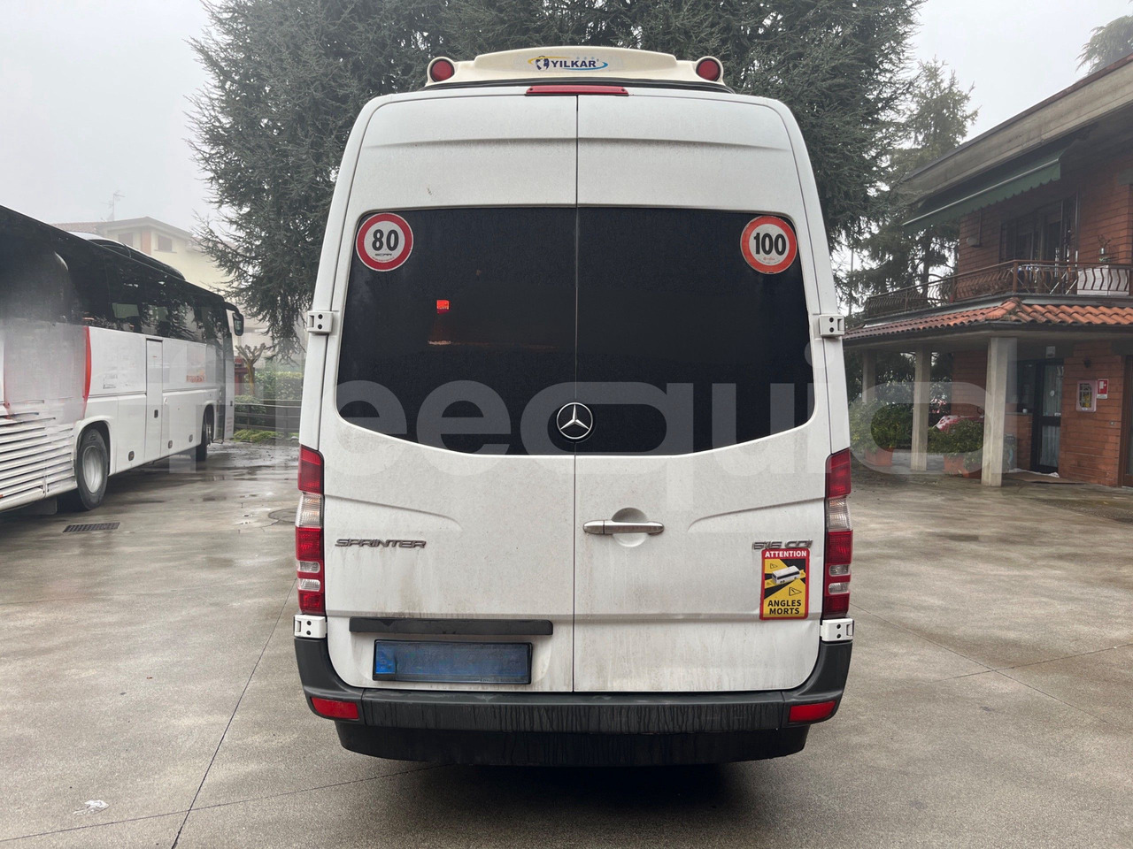 Mercedes-Benz Sprinter - Turistický autobus: obrázek 5 Mercedes-Benz Sprinter - Turistický autobus: obrázek 5