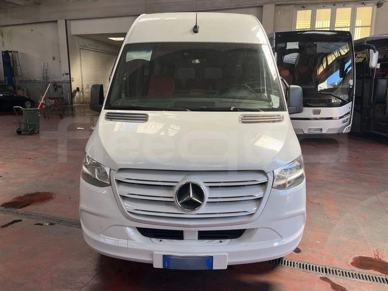Mercedes-Benz Sprinter - Minibus, Mikrobus: obrázek 2 Mercedes-Benz Sprinter - Minibus, Mikrobus: obrázek 2