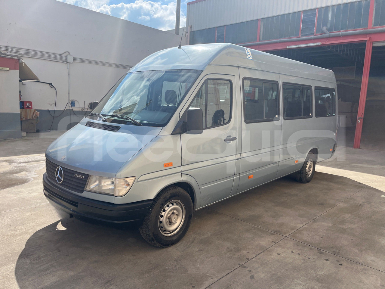 Mercedes-Benz Sprinter - Turistický autobus: obrázek 4 Mercedes-Benz Sprinter - Turistický autobus: obrázek 4