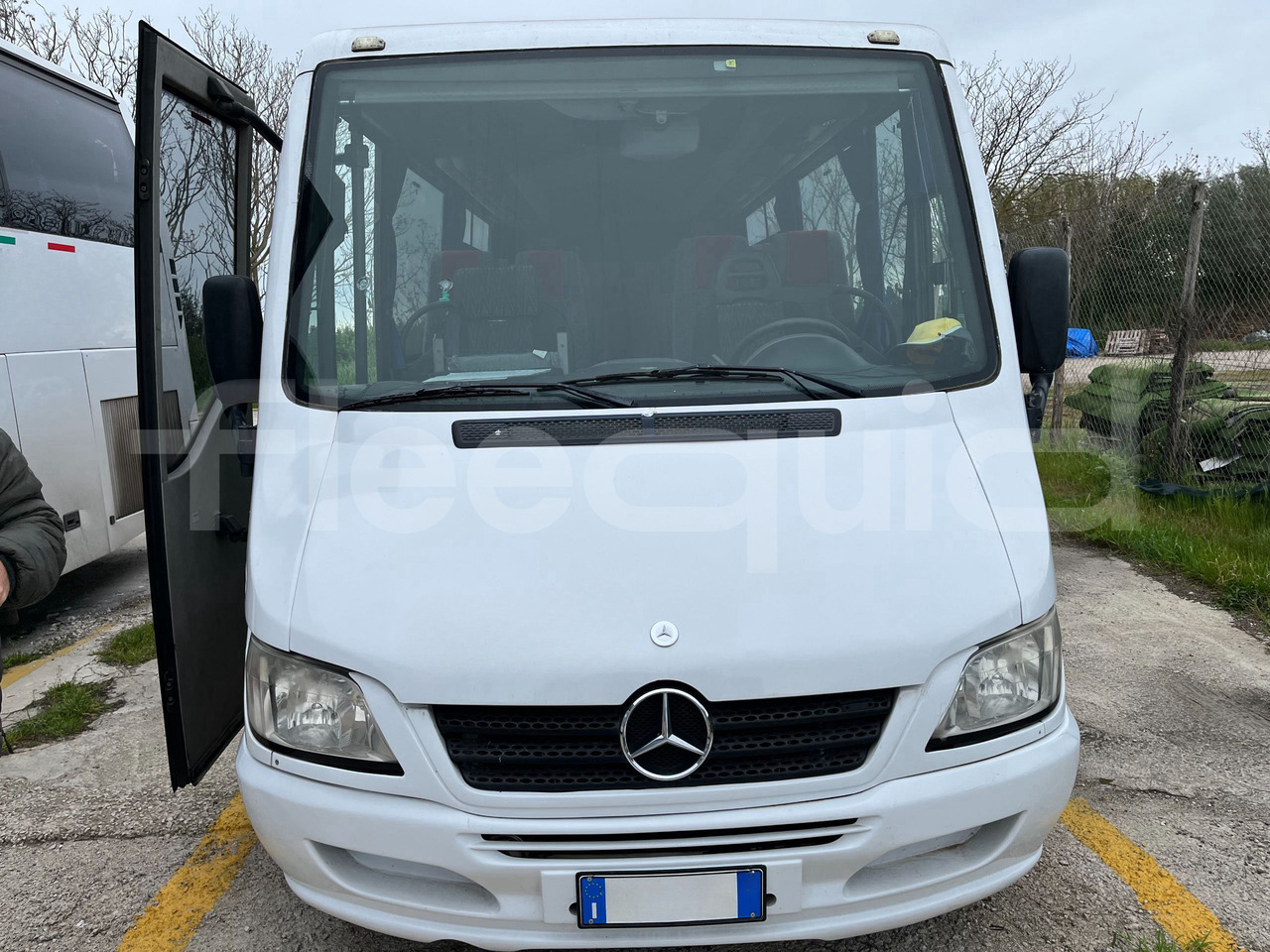 Mercedes-Benz Sprinter - Turistický autobus: obrázek 1 Mercedes-Benz Sprinter - Turistický autobus: obrázek 1