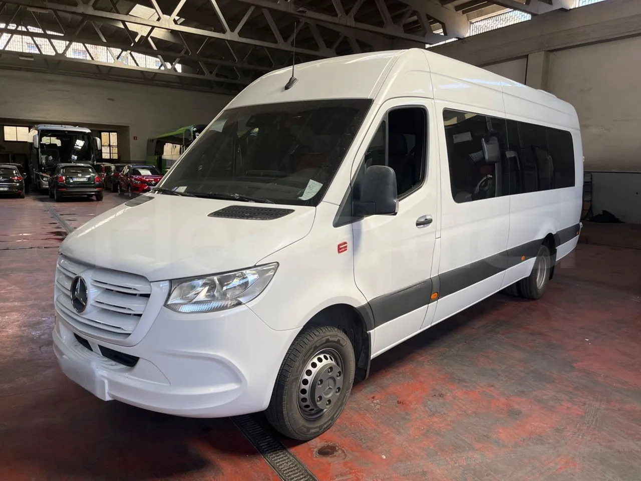 Mercedes-Benz Sprinter - Minibus, Mikrobus: obrázek 4 Mercedes-Benz Sprinter - Minibus, Mikrobus: obrázek 4