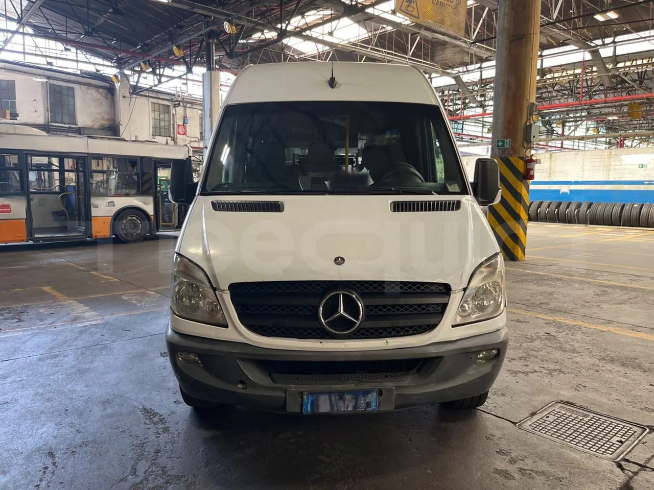 Mercedes-Benz Sprinter - Minibus, Mikrobus: obrázek 2 Mercedes-Benz Sprinter - Minibus, Mikrobus: obrázek 2