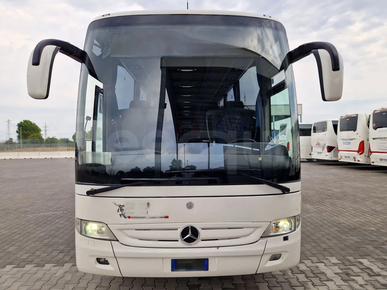 Mercedes-Benz Tourismo - Turistický autobus: obrázek 2 Mercedes-Benz Tourismo - Turistický autobus: obrázek 2