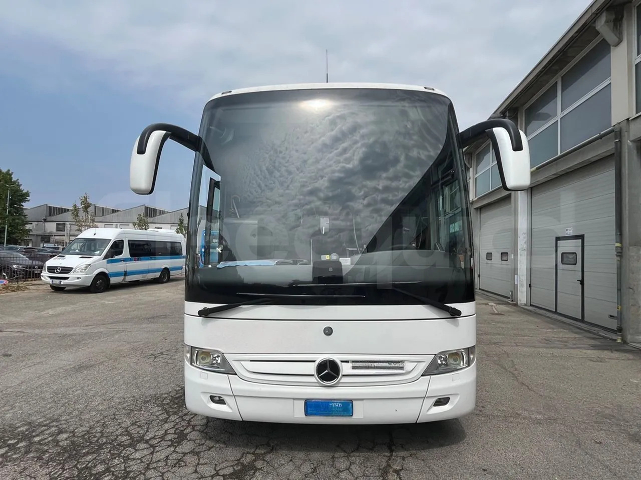 Mercedes-Benz Tourismo - Turistický autobus: obrázek 2 Mercedes-Benz Tourismo - Turistický autobus: obrázek 2