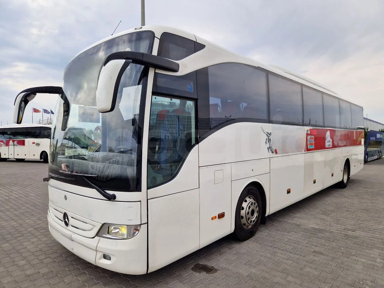 Mercedes-Benz Tourismo - Turistický autobus: obrázek 4 Mercedes-Benz Tourismo - Turistický autobus: obrázek 4