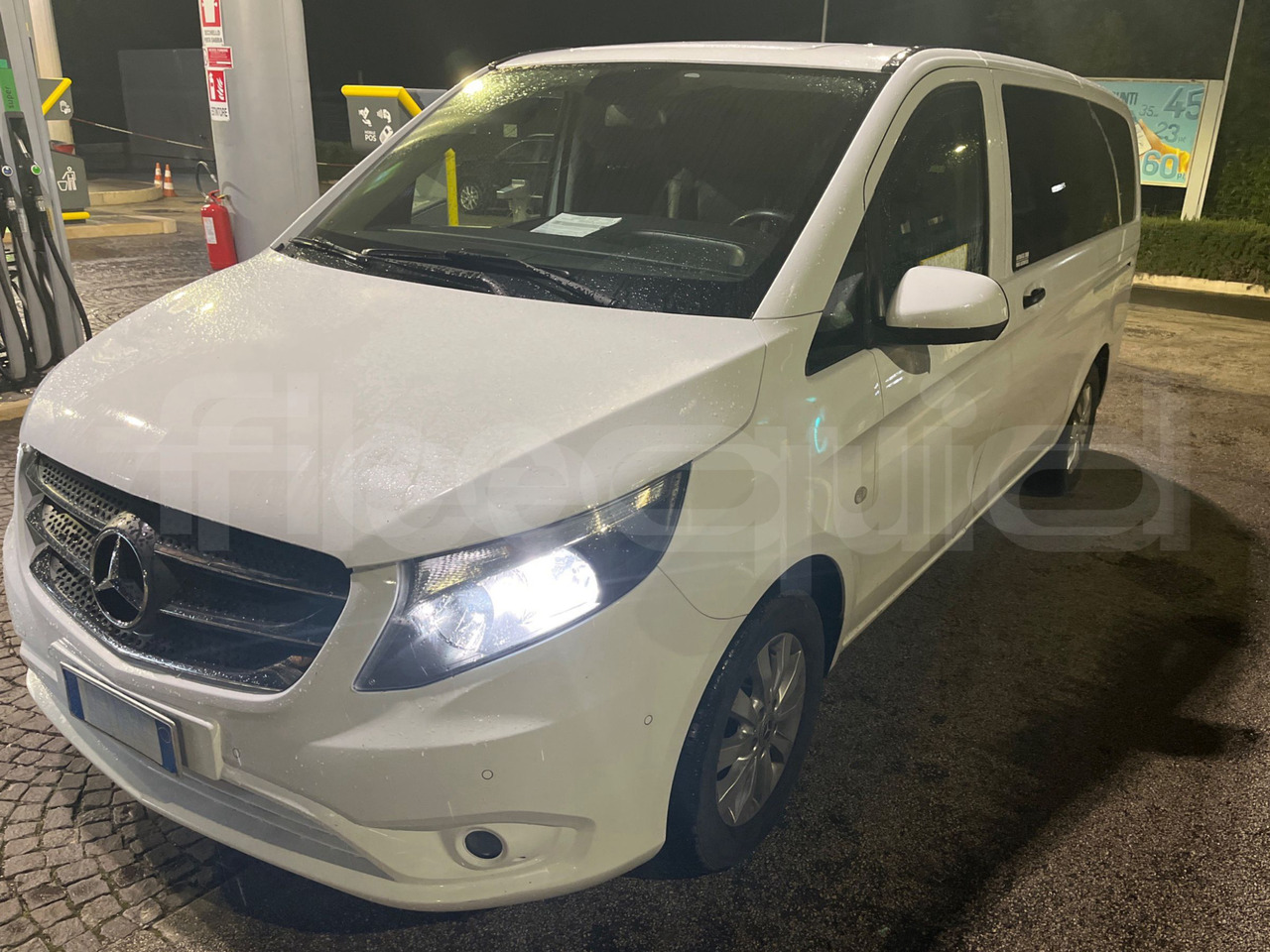 Mercedes-Benz Vito Tourer - Turistický autobus: obrázek 4 Mercedes-Benz Vito Tourer - Turistický autobus: obrázek 4
