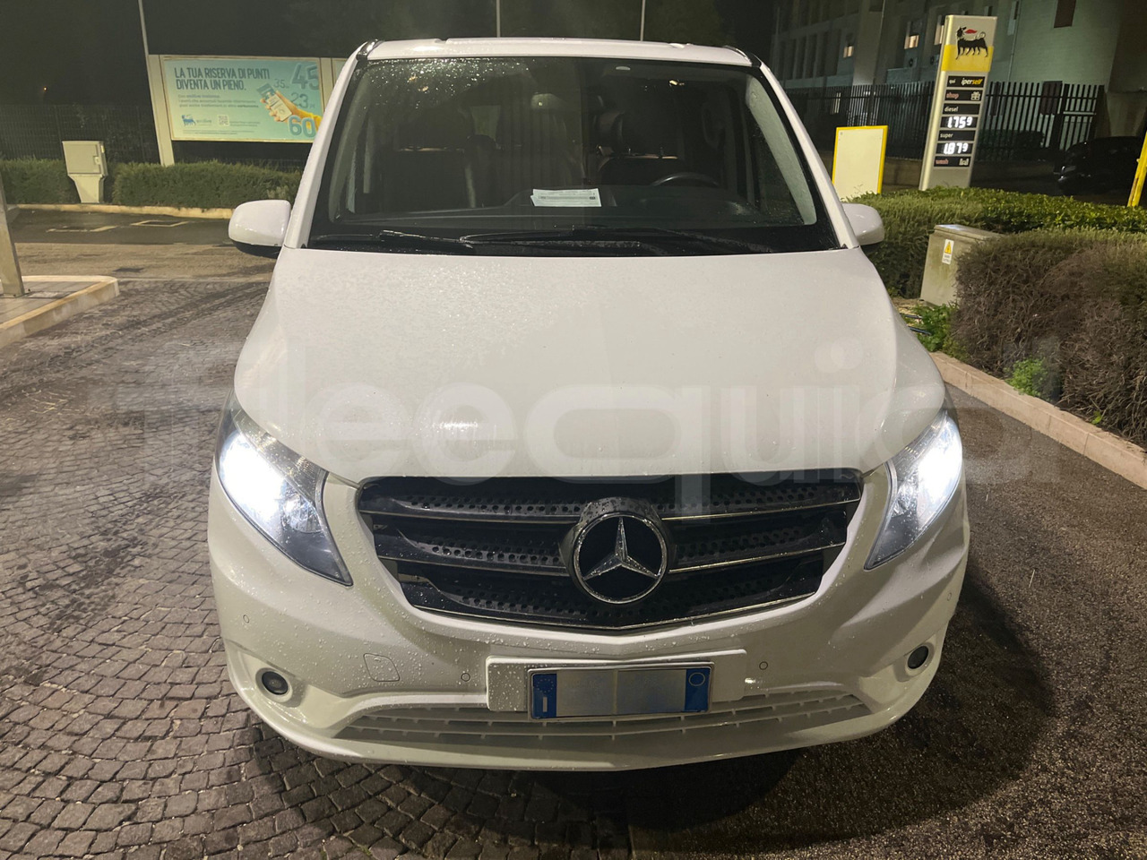 Mercedes-Benz Vito Tourer - Turistický autobus: obrázek 2 Mercedes-Benz Vito Tourer - Turistický autobus: obrázek 2