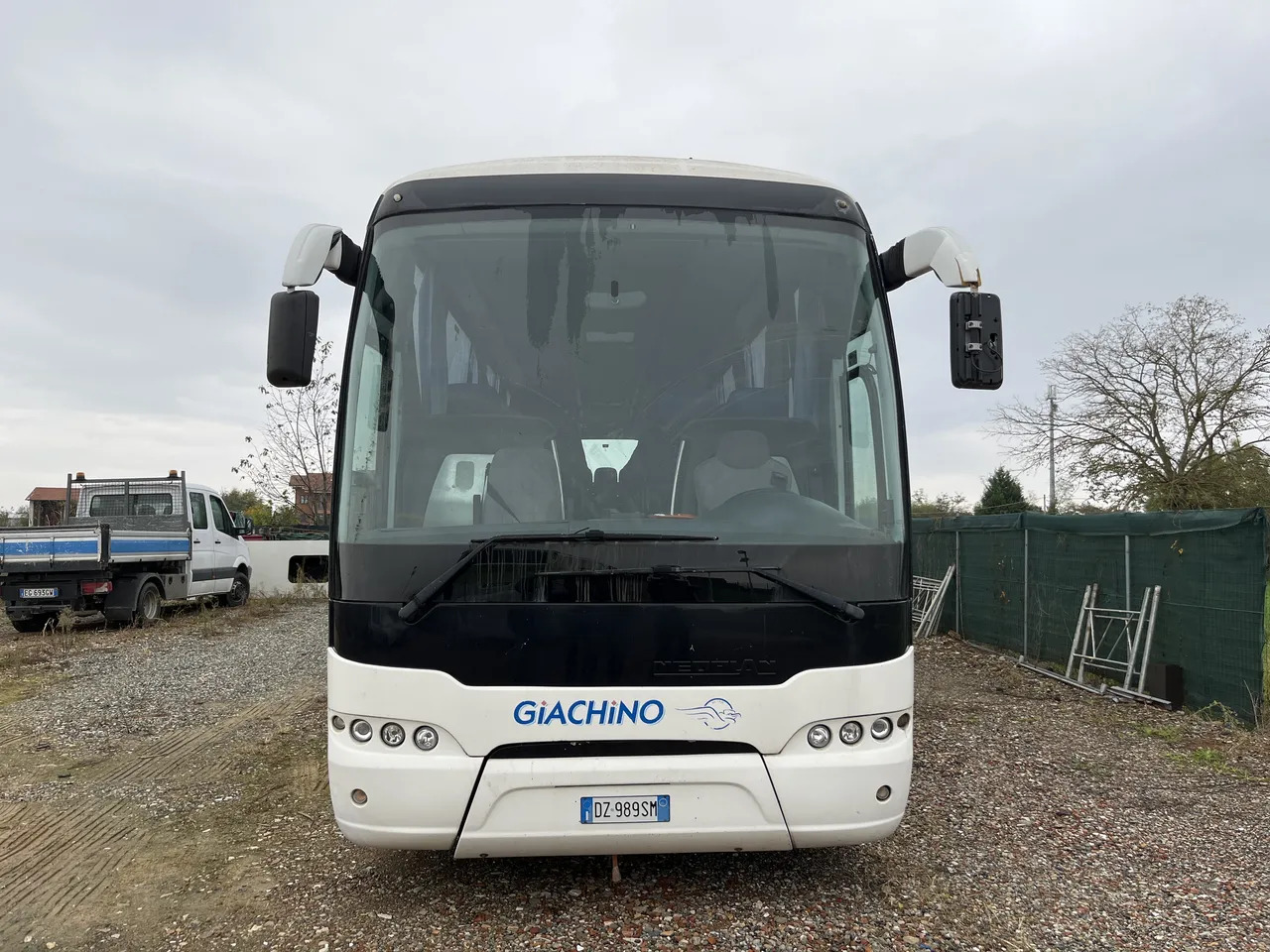 Neoplan P22 - Turistický autobus: obrázek 2 Neoplan P22 - Turistický autobus: obrázek 2