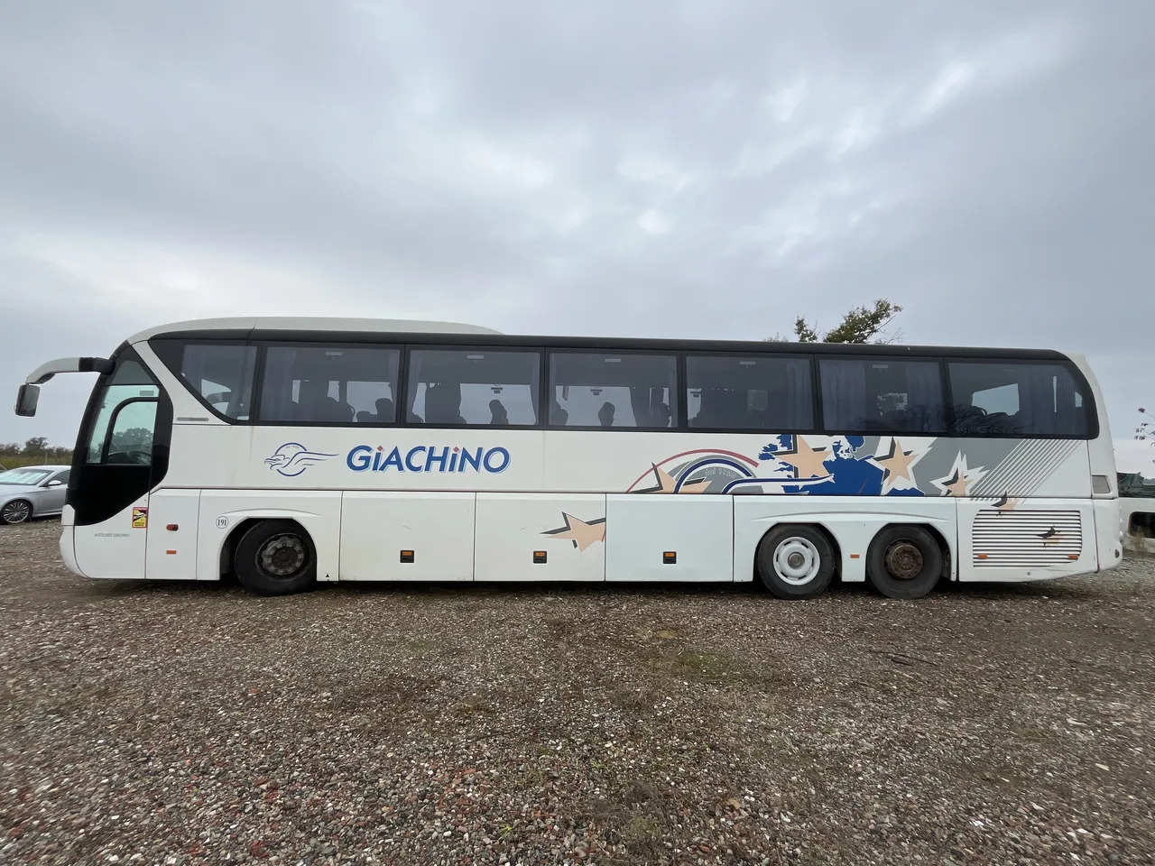 Neoplan P22 - Turistický autobus: obrázek 5 Neoplan P22 - Turistický autobus: obrázek 5