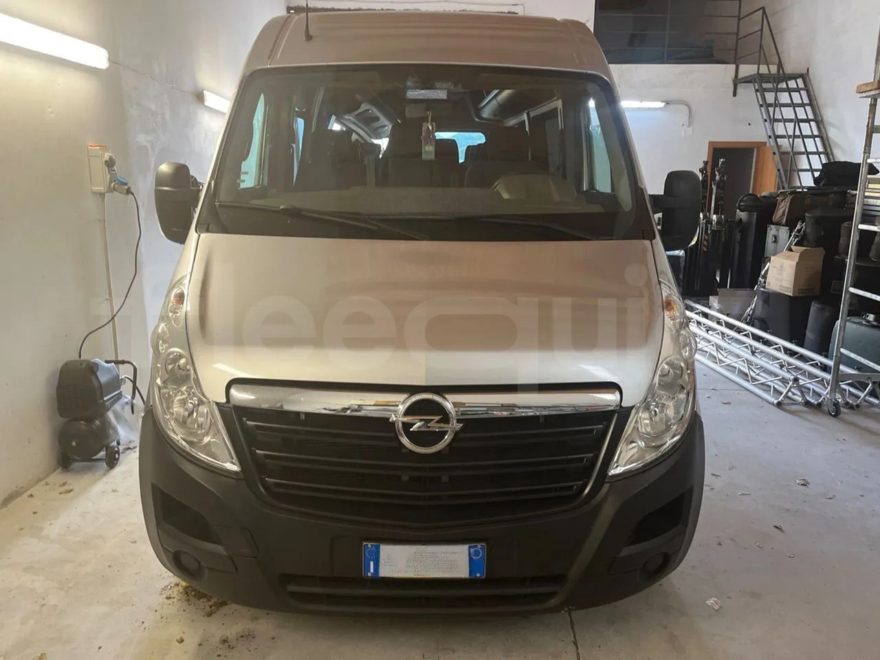 Opel Movano - Minibus, Mikrobus: obrázek 1 Opel Movano - Minibus, Mikrobus: obrázek 1