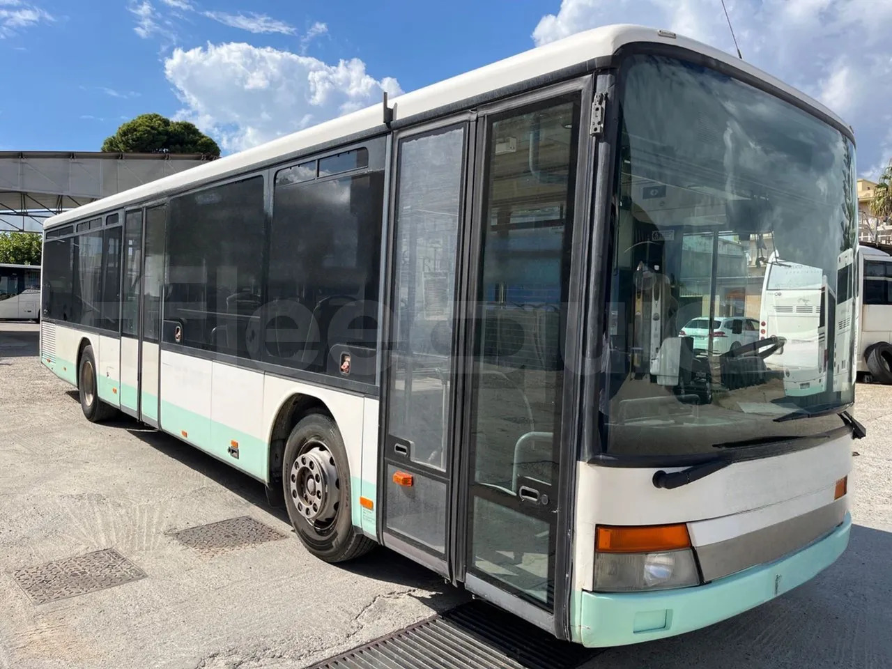Setra S315 - Autobus příměstský: obrázek 1 Setra S315 - Autobus příměstský: obrázek 1