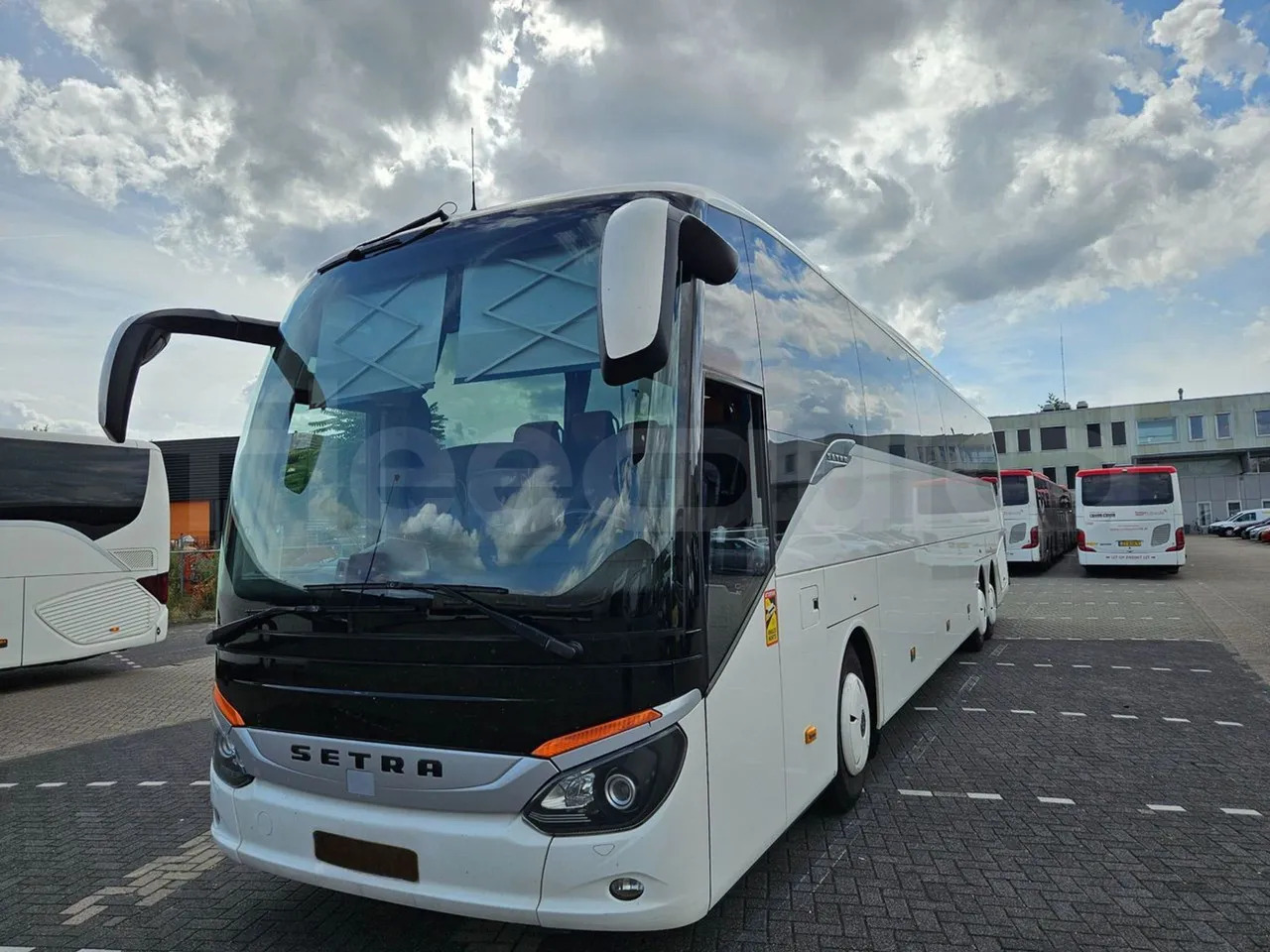 Setra S517 - Turistický autobus: obrázek 4 Setra S517 - Turistický autobus: obrázek 4