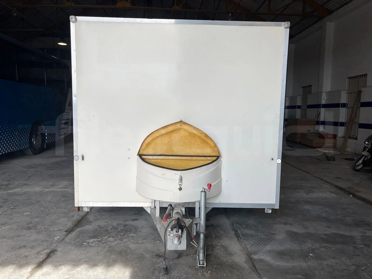 Tudela 0500 - Skříňový přívěs: obrázek 2 Tudela 0500 - Skříňový přívěs: obrázek 2