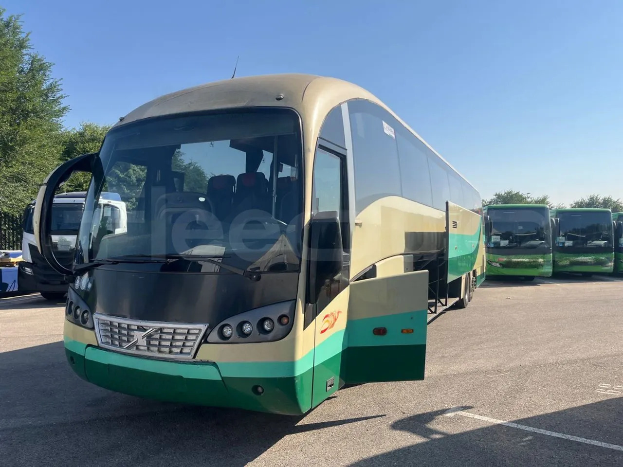 Volvo B12B - Turistický autobus: obrázek 4 Volvo B12B - Turistický autobus: obrázek 4