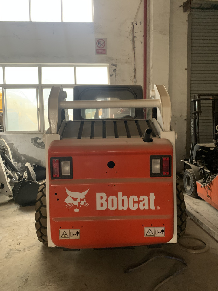 BOBCAT S185 - Smykový nakladač: obrázek 4 BOBCAT S185 - Smykový nakladač: obrázek 4