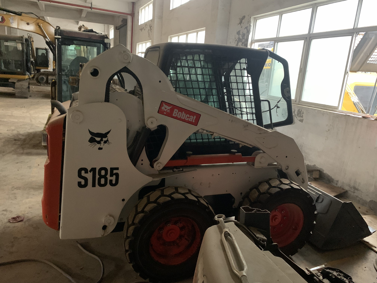 BOBCAT S185 - Smykový nakladač: obrázek 5 BOBCAT S185 - Smykový nakladač: obrázek 5