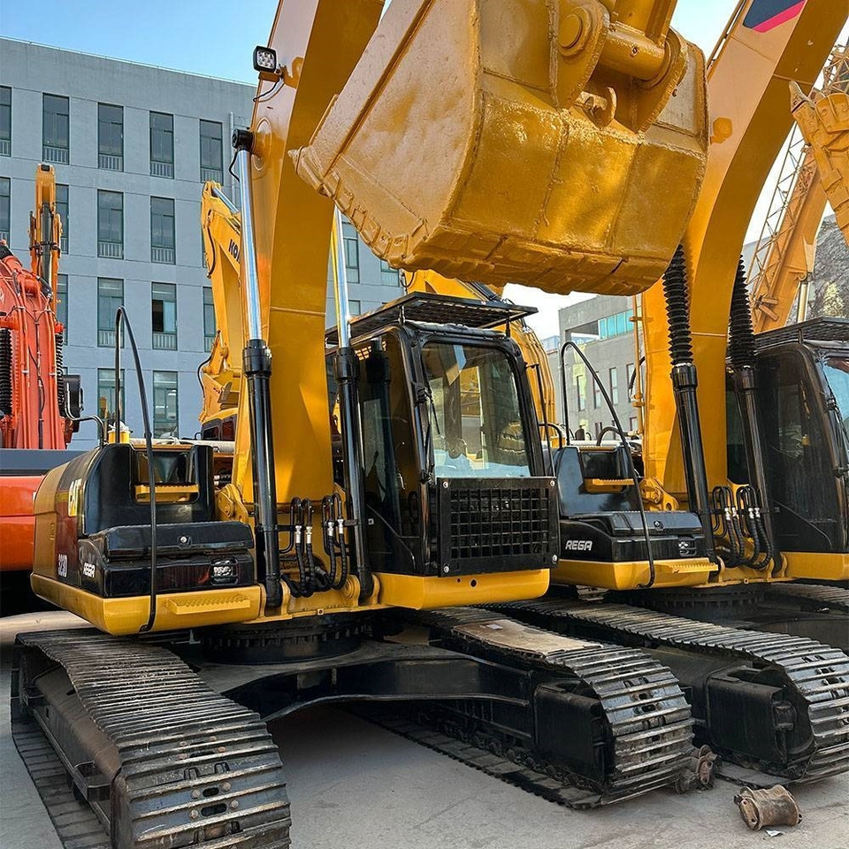 CAT 323 D L - Pásové rýpadlo: obrázek 1 CAT 323 D L - Pásové rýpadlo: obrázek 1
